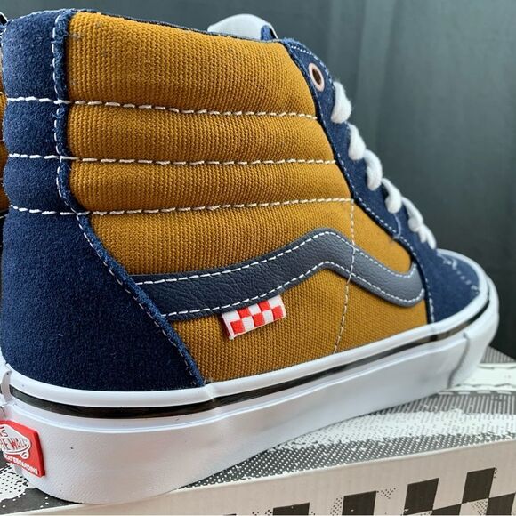 Vans SK8-Hi Reynolds Suede Size 8.5 Mens / 10 Womens - Picture 5 of 15